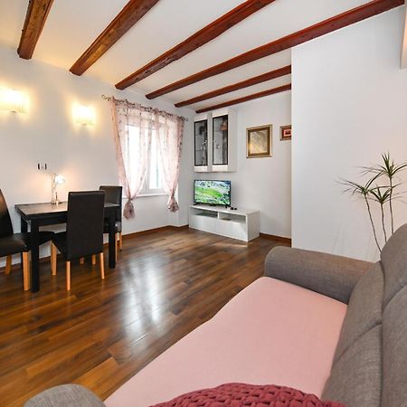 זאדאר Apartment Aldora מראה חיצוני תמונה