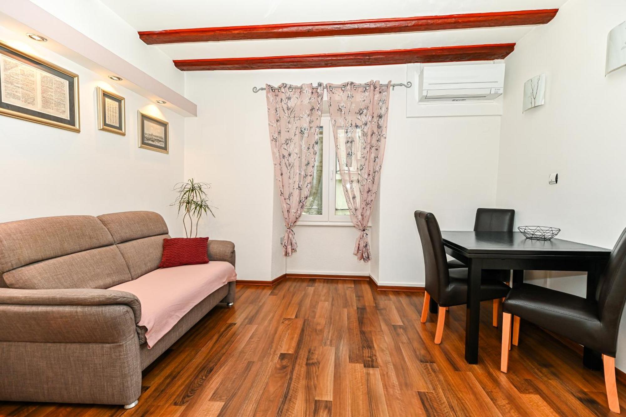 זאדאר Apartment Aldora מראה חיצוני תמונה
