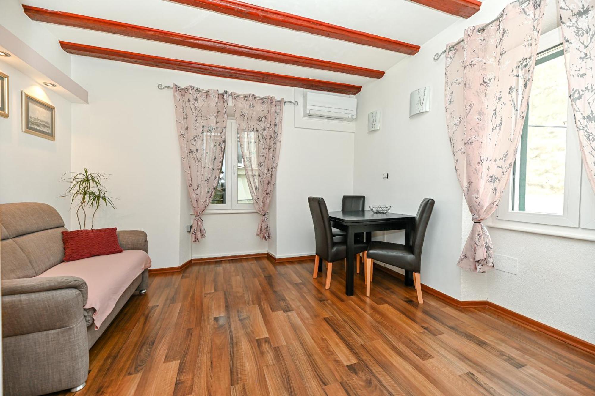 זאדאר Apartment Aldora מראה חיצוני תמונה